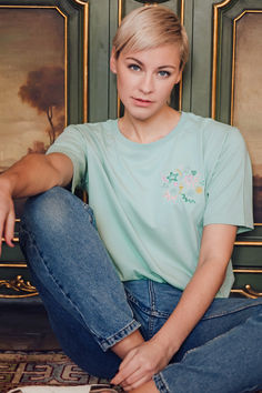 Sugarhill Brighton - Kinsley Relaxed T-shirt in Light Green, Doodle Embroidery Doodle Embroidery, Colourful Embroidery, Doodle Design, Compostable Packaging, Doodle Designs, How To Make Clothes, Long Shorts, Everyday Wardrobe, Round Collar