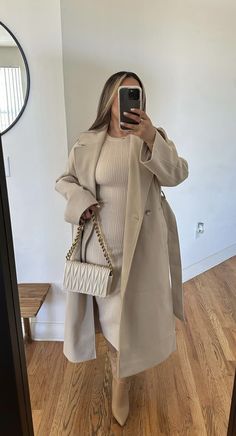 Sunday Afternoon Date Outfit, Preppy Winter Outfits Blackgirl, Classy And Elegant Aesthetic, Winter Outfits Boston, Church Outfit For Winter, Classy Plus Size Outfits Winter, Corporate Baddie Outfits Winter, 2025 Winter Outfits, Pentecostal Winter Outfits