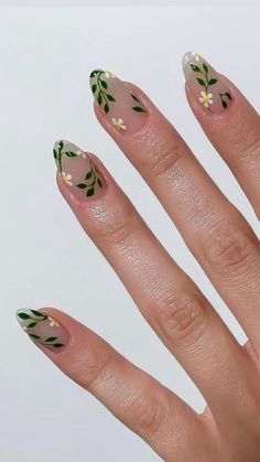 April Nails, Colorful Nails, Nail Swag, Minimalist Nails, Pretty Acrylic Nails, Floral Nails, Short Acrylic Nails, Nail Arts, Best Acrylic Nails