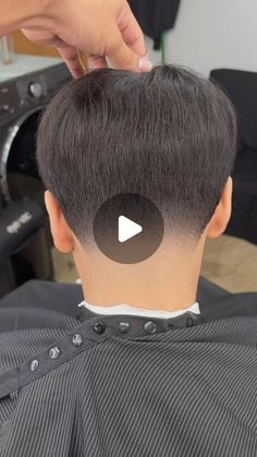 Scissor Taper Haircut, Boys Haircut Trendy Straight Hair, Men’s Haircut Tutorials, Guys Fade Haircut, Barbers Cut Mens, Buzz Cuts For Boys, Hispanic Boy Haircut, Barber Cuts Mens, Barber Haircuts Mens