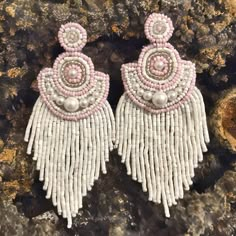 Dm to order💌 Bride Photoshoot, Fancy Jewellery Designs, Diy Paper Crafts Decoration, Handmade Earrings Beaded, Fancy Jewellery, Handmade Beaded Jewelry, Western Jewelry, Bead Jewellery, Embroidery And Stitching