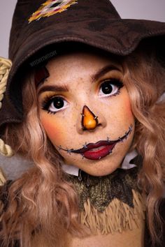 Scare Crow Costume Ideas, Dark Scarecrow Makeup, Cute Scarecrow Makeup For Kids, Pumpkin Scarecrow Makeup, Scarecrow Halloween Makeup Cute, Sam Halloween Makeup, Scarecrow Hair Ideas, Female Scarecrow Costume