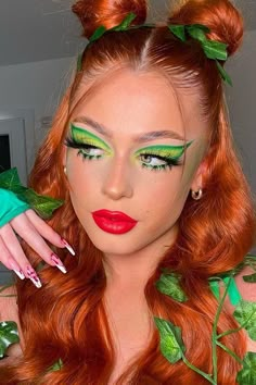 Date Makeup Looks, Green Eye Makeup Looks, Vine Makeup, Halloween Costumes Redhead, Green Makeup Look, Poison Ivy Makeup, Poison Ivy Halloween Costume, Glam Bar, Red Hair Halloween Costumes