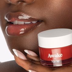 The pout that keeps selling out! This 12-hr hydrating lip treatment mask makes lips softer & smoochable overnight. Dehydrated Lips, Tarte Lip, Lip Therapy, Raspberry Seeds, Raspberry Seed Oil, Tarte Cosmetics, Smooth Lips, Olive Fruit, Lip Mask