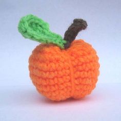 CROCHET N PLAY DESIGNS: Free Crochet Pattern: Peach Crochet Motivation, Food Crochet, Crochet Fruit, Crocheted Items, Amigurumi Animals, Crochet Food, Play Food, Crochet Hook Sizes