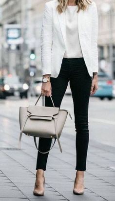 4e0d67e54ad6626e957d15b08ae128a6 Work Outfit Office, Business Professional Outfits, Black Outfits, Summer Work Outfits, Reese Witherspoon, Sweater Dress Women, Casual Work Outfits