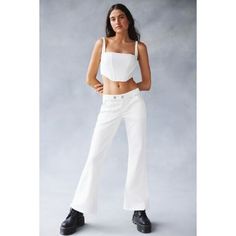 Nwt Urban Outfitters Bdg Size 32 Josie Flare Low Rise White Jeans. Low Rise White Jeans, Outfitters Clothes, White Flared Jeans, Oversized Pockets, Urban Outfitters Clothes, Bdg Jeans, Low Rise Flare Jeans, Oversized Denim Jacket, Cute Jeans