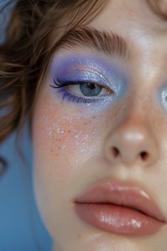 Blue Natural Makeup Looks, Messy Blue Eyeshadow, Light Colorful Makeup, Blue Angel Makeup, Blue 80s Makeup, Blue Summer Makeup, Light Blue Inner Corner Eyeshadow, Ocean Eyes Makeup, Everyday Colorful Makeup