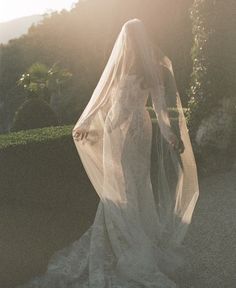 Wedding Details Aesthetic, Lauren Burke, Wedding South Africa, 2026 Wedding, Lake Wedding Venues, Sacred Union, Wedding Content, Bridal Photoshoot, Wedding Aesthetic