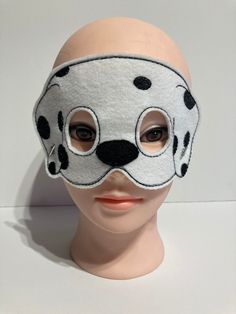 Halloween Birthday Party Favors, Mask Halloween Costume, Animal Dress, Animal Dress Up, Felt Mask, Halloween Birthday Party, Dalmatian Dog, Dalmatian Dogs, Mask Halloween