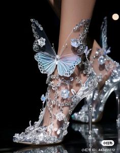 Fairy Heels, Iphone Gifts, Dr Shoes, Cute Shoes Heels, Chique Outfits, Fantastic Shoes, Fancy Shoes