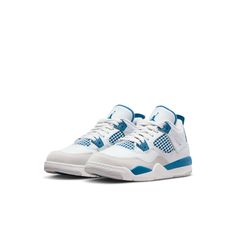 The Jordan 4 Retro is inspired by the original AJ4. Made with real and synthetic leather and textile, soft foam cushioning, and play-ready rubber traction, it features the mesh paneling and angled overlays that made the shoe so memorable.Luxe Look and FeelReal and faux leather materials are durable and easy to clean. Constructed in layers, the materials give the shoe its structured feel and iconic look.Secure FitAngular overlays along the sides connect to the upper lace feeds, so when you lace u Jordan 4 Retro Blue, Jordans Kids, Jordan 11s, Jordan 4’s, Nike Air Jordan 4 Retro, Nike Air Jordan 4, Blue Jordans, Jordan 4s, Jordan 4 Retro