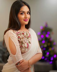 Prayaga Martin, डिजाइनर कपड़े, Kurti Sleeves, Kurti Sleeves Design, Saree Blouse Neck Designs, Backless Blouse Designs, Blouse Back Neck Designs, Sari Blouse Designs, Indian Saree Blouses Designs