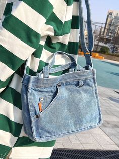 Upcycling Wardrobe, Handbag Jeans, Återvinna Jeans, Jeans Upcycle, Tas Denim, Mochila Jeans, Denim Handbag, Preppy Bags, Blue Preppy