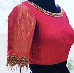 Traditional Blouse Designs, New Saree Blouse Designs, Cutwork Blouse Designs, Wedding Blouse Designs, New Blouse Designs, Blouse Designs Indian, Simple Blouse Designs, Maggam Work Blouse Designs, Blouse Designs Silk