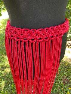 Stylish macrame belt for celebrations, handmade red belt for events and casual looks. This accessory will perfectly work as stylish party's clothing or gift for those who love boho style. Information: * Material: polyester cord. * Color: red - ready to ship.  * Size: m (for small size it look more closed at the front, for medium size it will look more open at the front). * Handmade by myself in Lithuania, Europe. * Size s-m in red is ready to ship. For other sizes or other colors - please contac Macrame Belt, Handmade Belt, Handmade Belts, Party Kleidung, Festival Accessories, Red Boho, Red Belt, Stylish Party, Accessories Luxury