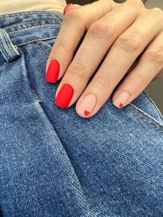 2023 Popular Nail Colors, Nail Idea Valentines, Professional Valentines Nails, Valentines Nail Polish Ideas, Subtle February Nails, Simple Valentines Day Nail Designs, Gel Polish Valentine Nails, Valentines Nails At Home, Valentine Nails Art