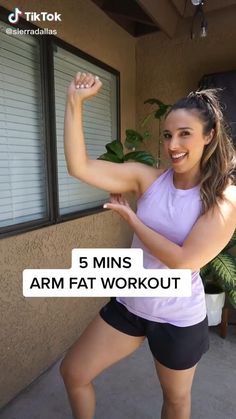 5 Min Arm Workout, Arm Fat Workout, 5 Min Workout, Bolesti Chrbta, Arm Workout Women, Gym Antrenmanları, Arm Fat, Trening Fitness, Fat Workout