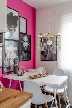 Black And Pink Apartment, Pink Minimal Aesthetic, Aesthetics Room Decor, Aesthetics Pink, Wall Decor Trends, Lights Room, Room Decoration Aesthetic, Colourful Living Room Decor, Apartment Decor Inspiration