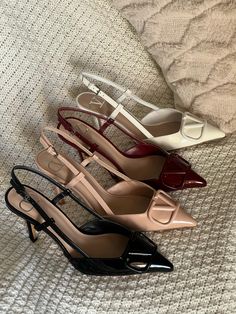 Valentino Heels, Shoes Hack, Trust In The Lord, Girly Shoes, Whatsapp Number, Boots Sneakers, Shoe Closet, Heels Boots, Lookbook Outfits