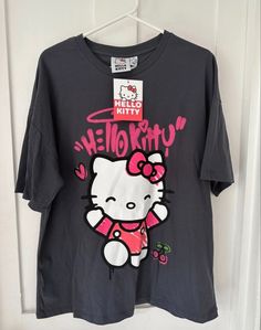 Hello Kitty Shirt Outfits, Hello Kitty Graphic Tee, Hello Kitty Shirts, Hello Kitty Shirt, Cutesy Outfit, Hello Kitty Y2k