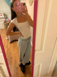 Cute Jean Outfits For School, Brandy Melville Back To School Outfits, Quinn Jeans Brandy Melville Outfit, High School Outfits Aesthetic, Fall Fits Flannel, Utah Aesthetic Outfits, Utah Girl Outfits For School, Utah Girl Jeans, Casual Church Outfits