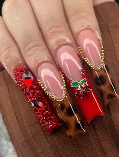 Good Birthday Nails, Birthday Nails Cheetah, Birthday Nails Inspiration Extra, Red Shirt Nails Acrylic, Sag Birthday Nails, Exotic Christmas Nails, Red Nails With Cheetah Print, Cherry Cheetah Nails, Birthday Nails December