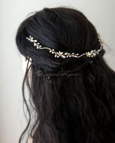 Pearl Hair Vine, Diamond Hair, Fairy Hair, Trendy Hairstyle, Peinados Fáciles Para Cabello Corto, Bridal Fashion Jewelry, Bridal Hair Vine, Hair Design, Head Piece