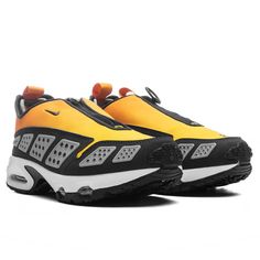 Originally released in 1999, the Air Max SNDR returns, making a bold statement. This legendary sneaker features a secure fit around the heel and a zip-up shroud, continuing to push boundaries. The vibrant design combines Deep Ocean overlays with a striking Canyon Gold shroud. Reflective panels in Light Smoke Grey add eye-catching contrast. The shoe boasts Max Air cushioning in the heel and Nike Air in the forefoot, ensuring exceptional bounce and comfort. Unzip the shroud to uncover “6453,” refe Ocean Light, Blue Chill, Summer Style Guide, Button Outfit, Deep Ocean, Air Max Women, Easy Rider, Air Jordan 1 Low, Billionaire Boys Club