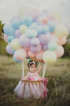 Basket Photoshoot, Half Birthday Cakes, Balloon Basket, Birthday Decorations At Home, Photo Balloons, Baby Balloon, Balloon Crafts, Baby Boy Photography, Baby D