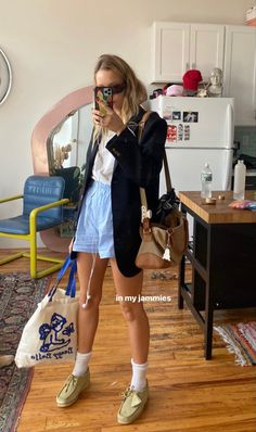 Kendall Jenner Bangs, Clark Wallabees Outfit Women's, Clark Wallabees Outfit, Hairstyles Hailey Bieber, Hairstyles Braids With Curls, Braids With Curls Hairstyles