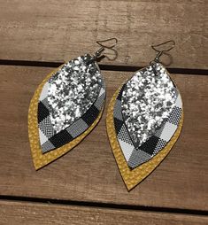 Leather Earring Ideas, Earrings Cricut, Cameo Earrings