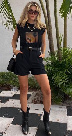 All Black Edgy Outfit Street Styles, Blazer Outfits With Graphic Tee, Tan Pointy Heels Outfit, Western Boots And Shorts Outfit, Biker Bar Outfit, Boot Shorts Outfit, Steakhouse Outfit Dinners Summer, Cowgirl Boots Casual Outfit, Chic Nashville Outfits