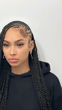 It Book, Twisted Hair, Hair Undercut, Feed In Braids Hairstyles, Mode Tips, Long Box Braids, Box Braids Hairstyles For Black Women, Cute Braided Hairstyles