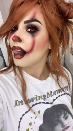 Saw Doll Halloween Costume, Pennywise Halloween Costume, Pennywise Makeup, Pelottava Halloween, Maquillage Halloween Simple, Halloween Makeup Clown, Halloweenský Makeup, Holloween Makeup, Cute Halloween Makeup