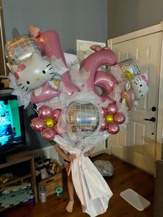 16 Birthday Presents, Ballon Decoration, Birthday Balloon Bouquet, Birthday Bouquet, Diy Bouquet, 15th Birthday, Balloon Bouquet, 16th Birthday