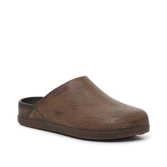 Crocs-Dylan Clog With a sleek design for everyday wear, the Dylan clog from Crocs is a great casual go-to. The plush foam construction pads your steps to keep you comfortable. Dylan Clog, Crocs Men, Sneakers Men Fashion, Men Fashion, Sleek Design, Combat Boots, Clogs, Dark Brown, Slides