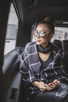 Шарфы 2019, тренды зима 2019, Style and photo: www.notjessfashion.com Make A Million Dollars, Scarf Outfit Winter, Jessica Wang, Casual Chic Autumn, Ultimate Packing List, Winter Travel Outfit, Winter Outfits Warm, Chic Autumn, Winter Lookbook