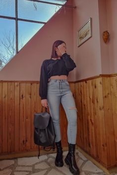 Skinny jeans, backpack, black crop top, blue jeans, bag,  black boots, low cut boots Simple Top, Ripped Jeans, All You Need Is, Blue Jeans, Mom Jeans, Normcore, Fashion Outfits