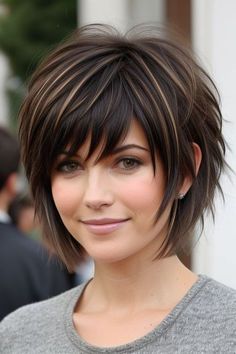 Inverted Bob Shag, Layered Inverted Bob Hairstyles, Inverted Bob With Layers And Bangs, Short Inverted Bob With Bangs, Halle Berry Shag Haircut, Layered Inverted Bob, Wavy Inverted Bob With Bangs, Shag Layered Hairstyles, Short Stacked Hair