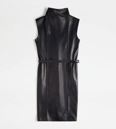 Sleeveless dress in soft nappa leather, with vertical ribbing. Characterized by a high neck with wide back vent, it interprets a sophisticated femininity. Runway Dresses, Grey Dress, Gift Boutique, Nappa Leather, Gray Dress, Sleeveless Dress, Gray Color, Custom Made, High Neck