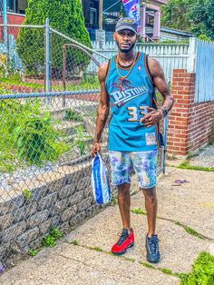 Drip Clothing, Hard Fits, Jersey Style, Jersey Outfit, Shorts Outfit, Male Fashion, Basketball Jersey, Dress Styles