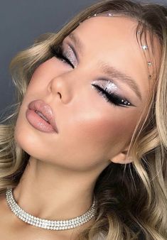 Trucco Glam, Mekap Mata, Silver Makeup, Drag Make-up, New Year's Makeup, Prom Eye Makeup, Rave Makeup, Eye Makeup Pictures