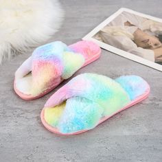 SPECIFICATIONSWith Platforms: NoUpper Material: FurShoes Type: SlidesSeason: Spring/AutumnPattern Type: SolidOutsole Material: TPROrigin: CN(Origin)Lining Material: PlushItem Type: SlippersInsole Material: PlushHeel Type: Flat withHeel Height: Flat (≤1cm)Fit: Fits true to size, take your normal sizeFashion Element: Faux FurDepartment Name: AdultBrand Name: PICKSUMMERApplicable Place: Indoor Rainbow Slippers, Beige Slippers, Green Slippers, Grey Slippers, Pink Slippers, Plush Slippers, Bedroom Slippers, Black Slippers, Soft Slippers