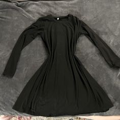 Brand New Long Sleeve Black T-Shirt Dress Originally Bought From Amazon. Fits True To Size And Tighter On The Sleeves But Very Loose On The Bottom For A Really Nice Feel! Amazon Fits, Black Long Sleeve Tshirt, Black Tshirt Dress, Dresses Long Sleeve, Black T Shirt, Dresses Long, T Shirt Dress, Black Tshirt, Tshirt Dress