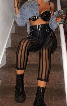 Love love love these leggings so much! You could pair them with so many outfits Sheer Pants Outfit, Electro Festival Outfit, Black Rave Outfits, Rave Outfits Plus Size, Goddess Power, Push Up Women, Techno Outfit, Rave Looks, Athleisure Pants