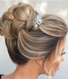 Красивые прически.Фото. Bad Wedding, Wedding Makeover, Mother Of The Bride Hair, Rapunzel Hair, Hair Down, Hair Updo, Korean Hairstyle