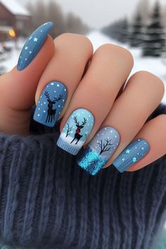 61 Stunning Blue Christmas Nail Ideas for 2024 Chrome Christmas, Nail Inspired, Festive Christmas Nails, Music Nails, Berry Nails