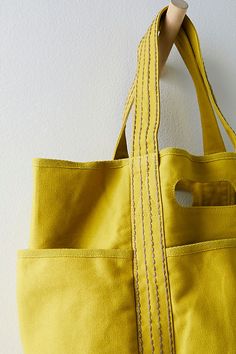 Market Bag Pattern, Fabric Tote Bag, Fabric Tote Bags, Fabric Tote, Market Tote, Bag Ideas, Market Bag, Bag Design, Stylish Bag