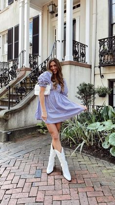 Purple Western Outfit, Dress Cowboy Boots Outfit, Simple Pose Ideas, Purple Dress Aesthetic, Easy Pose Ideas, Dress Cowboy Boots, Class Fits, Purple Sundress, Cowboy Boots Outfit